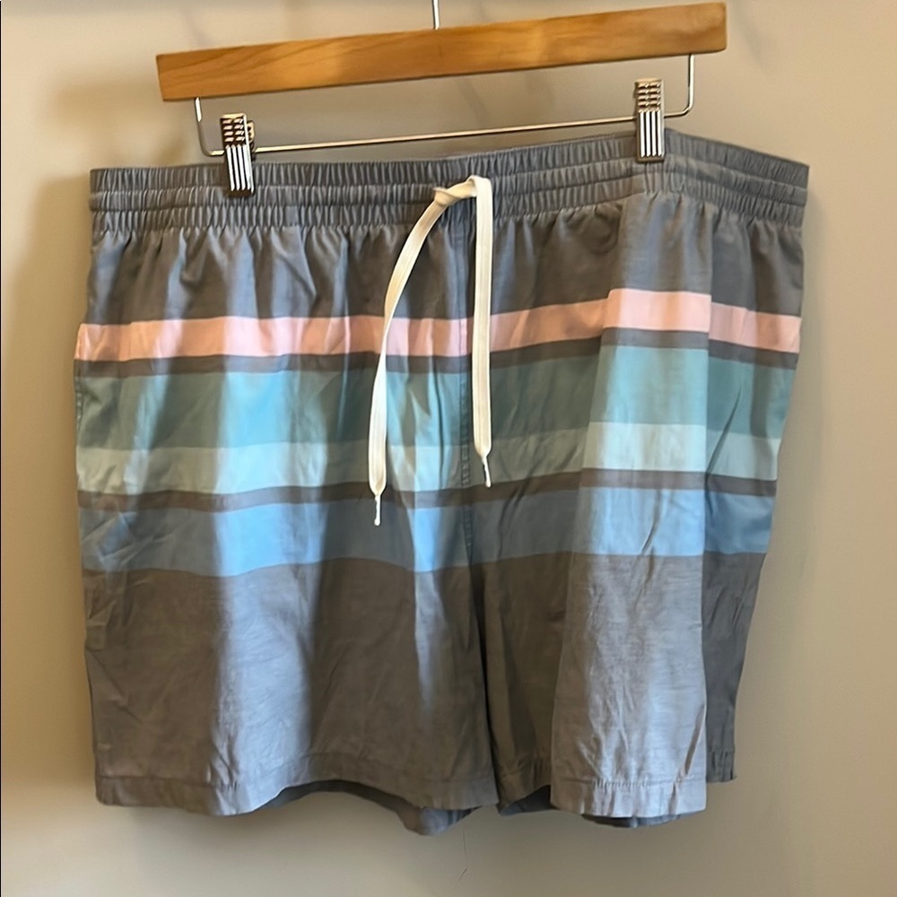 Chubbies Men’s Swim Trunks Size XXL Inseam 5.5” Striped Drawstring